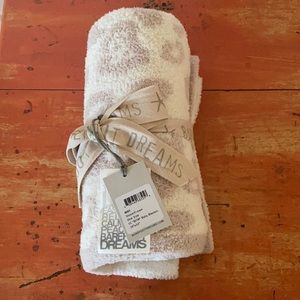 NWT Barefoot Dreams baby blanket